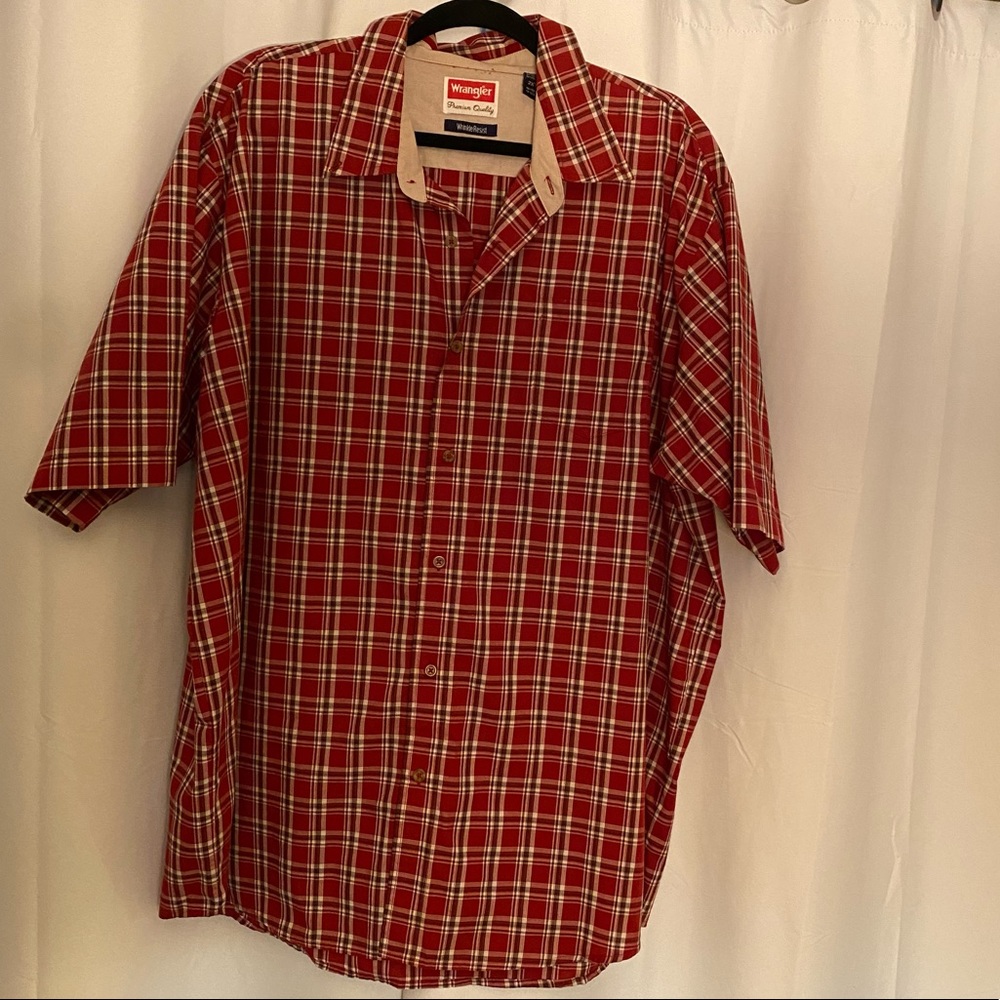 Wrangler Short Sleeve Red Plaid Button-Down - 2XT